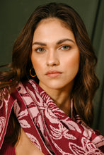 Cargar imagen en el visor de la galería, Chal Passiflora Vino