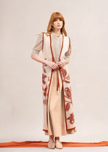 Cargar imagen en el visor de la galería, Chaleco Leticia
