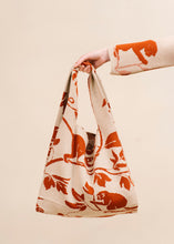 Cargar imagen en el visor de la galería, Knit Purse Cumare
